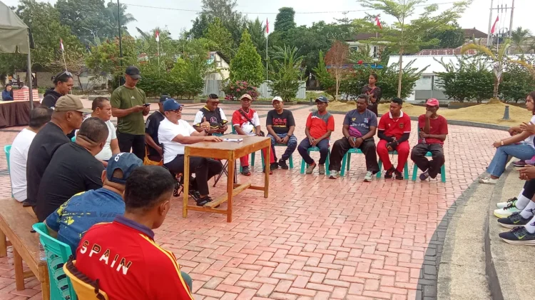 Bupati Malra Minta Pelatih Susun Program Latihan menuju POPMAL 2027