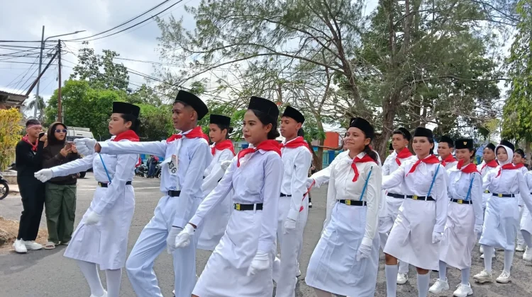 Lomba Gerak Jalan Indah Songsong HUT Kemerdekaan RI - 81 di Maluku Tenggara