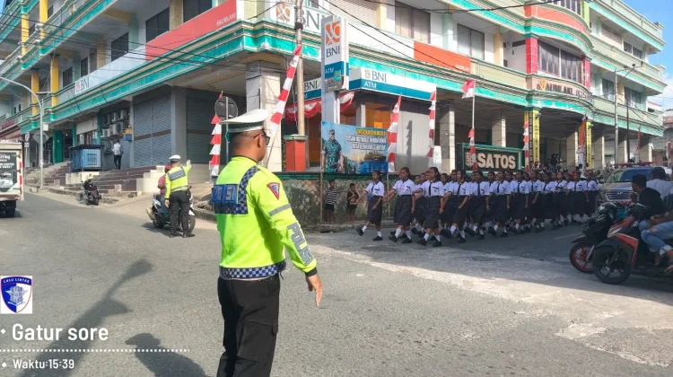 Sat Lantas Polres Kepulauan Tanimbar Beri Pelayanan Prima, Amankan Lomba Baris Ind