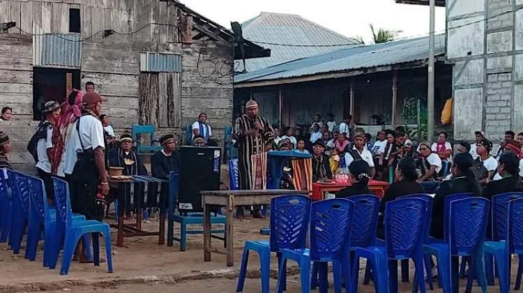 Polsek Wermaktian Sukseskan Acara Adat di Desa Lima Satu Seira