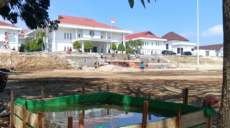 Halaman Kantor Bupati Aru Dikebut, Progres Capai 60 Persen jelang HUT ke-81