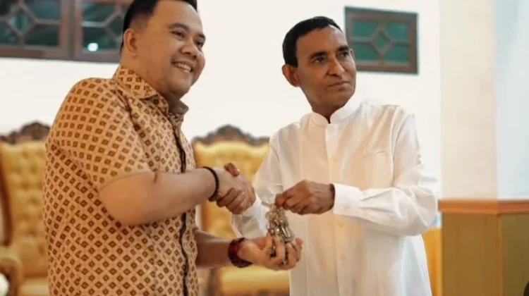 Wali Kota Tual Tandatangani Perjanjian Pinjam Pakai BMD bersama Kejari Tual