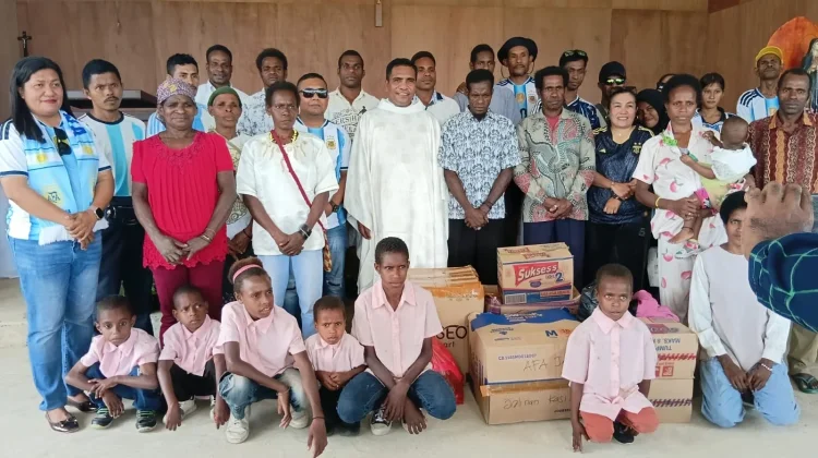 AFA Jargaria Berbagi Kasih dengan Warga Papua di Kilo 9 Dobo