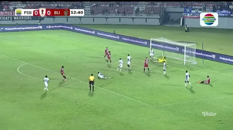 Persib Bandung Bungkam Bali United 3-2