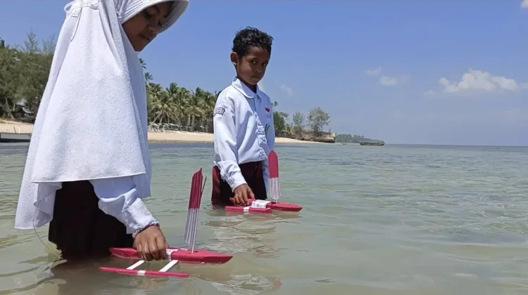 Lepas Perahu Gabah ke Laut, 2 Siswa Kepulauan Aru Titip Pesan untuk Presiden Prabowo