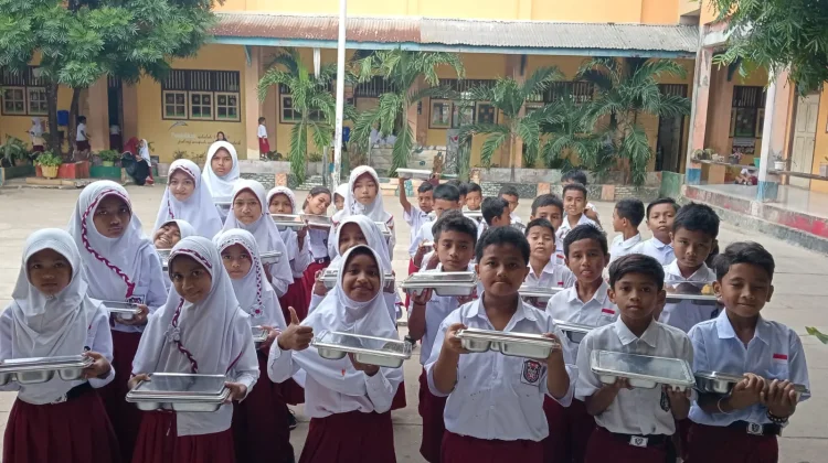 Ada Kendala Penyaluran MBG? SPPG Ohoijang-Watdek Siap Terima Aduan