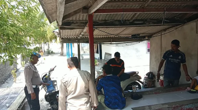 Polsek Fordata Intensifkan patroli dialogis jaga Kamtibmas di Siang Hari