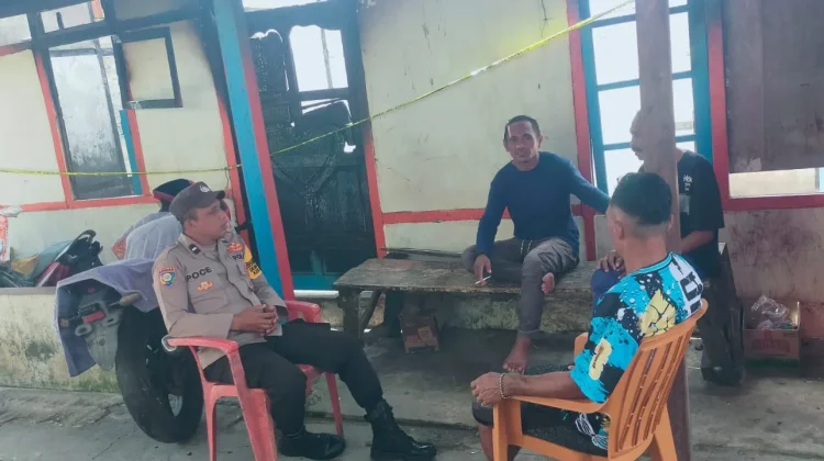 Bhabinkamtibmas Tutukembong Kunjungi Warga lewat Door to Door System