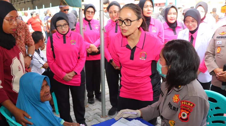 Ketua Umum Bhayangkari Kunjungi Kota Tual, Salurkan Bantuan dan Bakti Sosial