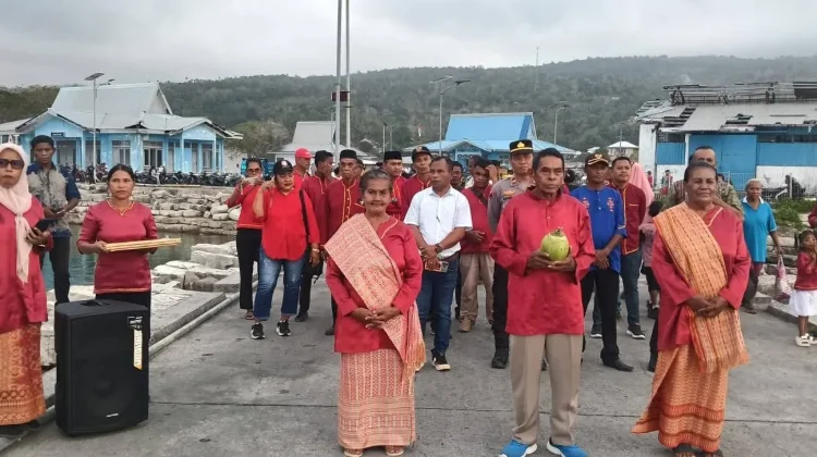 RS Kapal WM2 Tiba di Kei Besar,Disambut Pemkab Malra