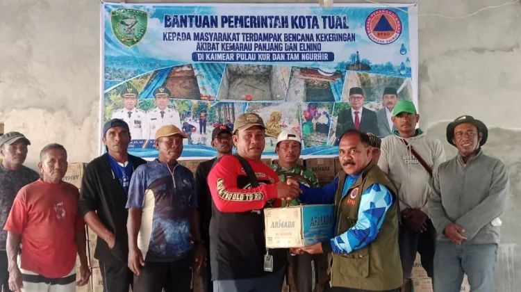 Warga Kaimear Terima 2.928 Karton Air Bantuan