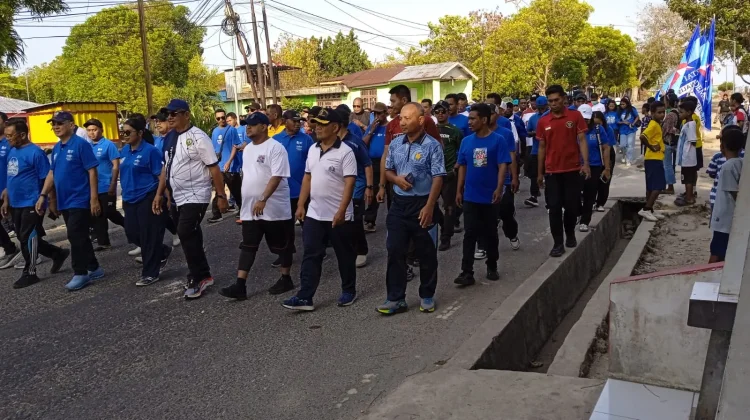 kegiatan Jalan Santai Memperingati HUT Demokrasi ke 25