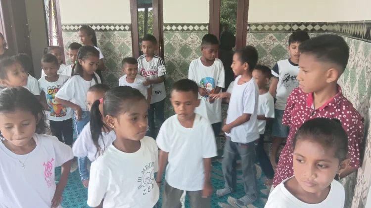Lingkungan Rohani Mgr. Jacobus Grents MSC Gelar Kegiatan Bina Iman Anak dan Remaja