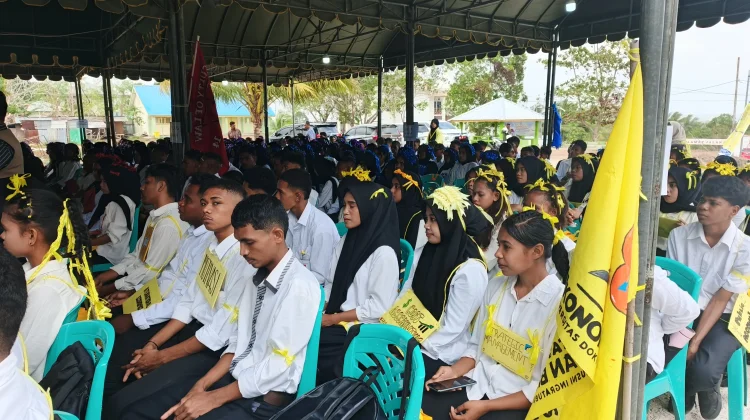 Mahasiswa UNINGRAT Tual Diminta Tidak Bergantung pada Teknologi AI