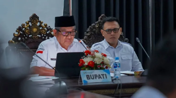 Bupati Malra Tegaskan Pemda Hanya Akui Satu Dewan Adat