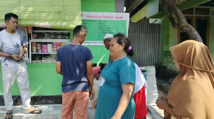 PMT ALA Watdek Pastikan Harga Minyak Tanah Sesuai HET Rp4.000 per Liter