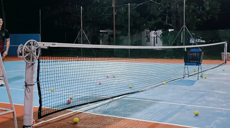 Geliat Tenis Lapangan di Maluku Tenggara: Hobi Baru yang Kian Digandrungi