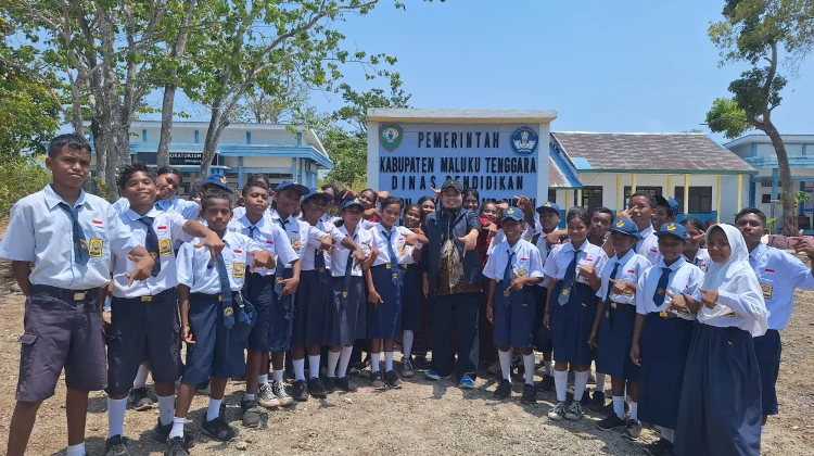 Jauh di Pulau Terpencil, SMP Satap Ur Pulau Bikin Kemendikdasmen Jatuh Hati