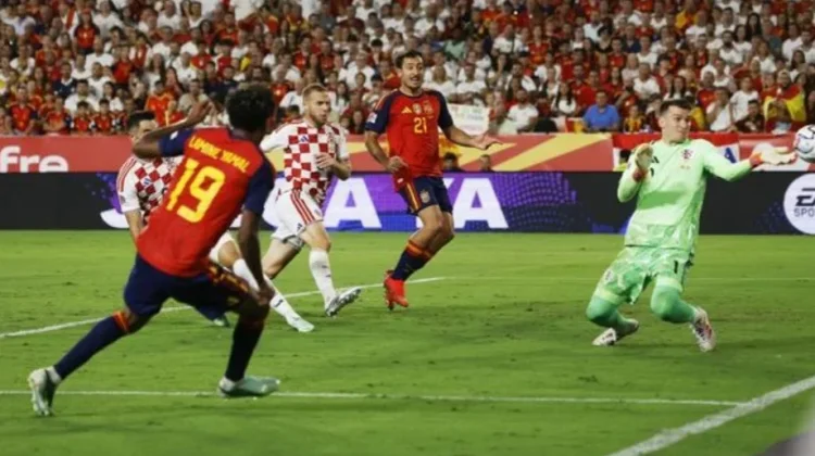 Spanyol Taklukan Kroasia 4 - 1