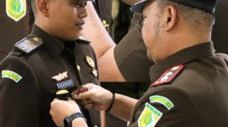 Kajari Lantik Sejumlah Pejabat di Kejaksaan Negeri Tual