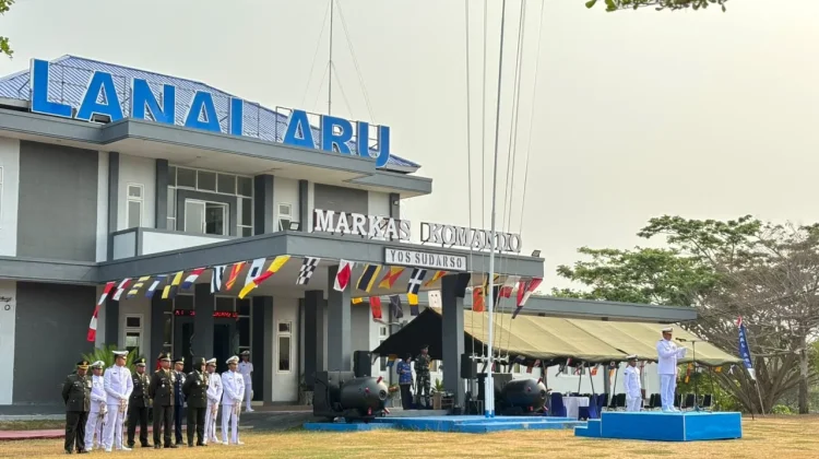 Upacara HUT TNI ke-81 di Dobo Tekankan Penguatan Profesionalisme Prajurit