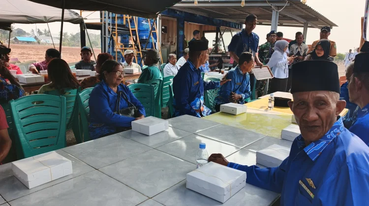 Sekitar 500 Orang Hadiri Makan Bersama Gratis di Lanud Dumatubun
