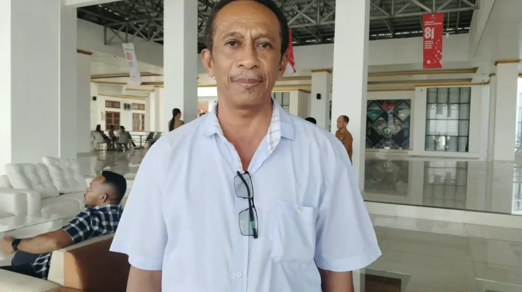 Bantuan Pemda Malra Ringankan Beban Keluarga Korban Bencana di Hollat