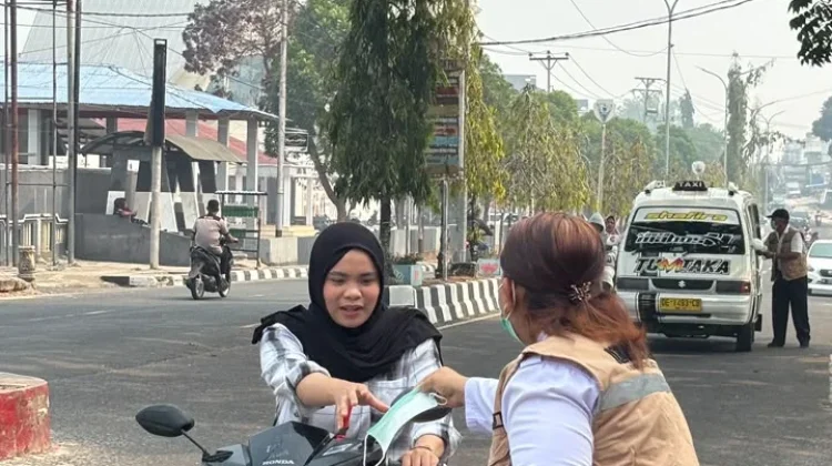 Kabut Asap Tebal, Bupati Malra Instruksi Dinas Kesehatan Bagi Masker ke Warga