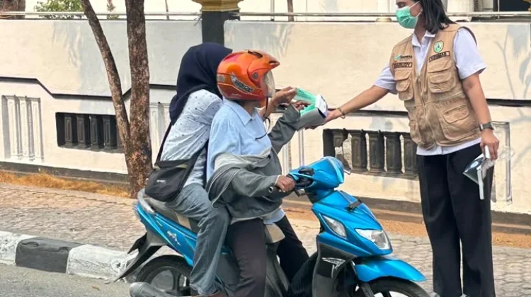 Kabut Asap Tebal, Bupati Malra Instruksi Dinas Kesehatan Bagi Masker ke Warga