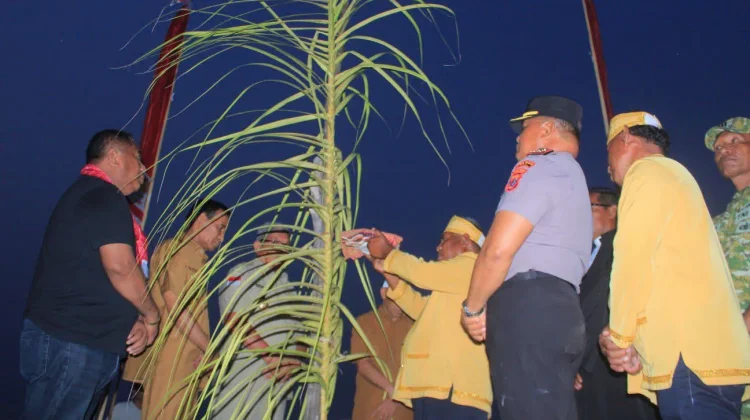 Wali Kota Tual Hadiri Prosesi Buka Sasi di Ohoi Taar - RRI.co.id