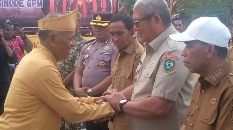Bupati Maluku Tenggara Hadiri Festival Buka Sasi Teluk Un di Ohoi Taar ...