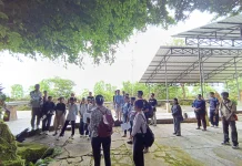 Siswa Katolik SMAN 5 Tual Kunjungi Bukit Masbait