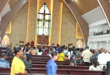 Umat Katolik Dobo Rayakan Minggu Prapaskah IV, Refleksikan Terang dan Ketaatan