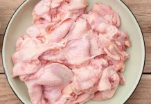 Bahaya Mengkonsumsi Kulit Ayam Secara Berlebihan