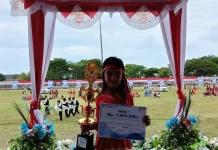 Gaby Fitikubun Juara 1  Bertutur Bahasa Kei