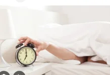 6 Kebiasaan di Pagi Hari ini Bisa Jadi Tanda Seseorang Sedang Tidak Bahagia