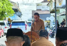 Walikota Tual Serahkan Bantuan Hewan Kurban untuk Masjid Al Hurriyah 45