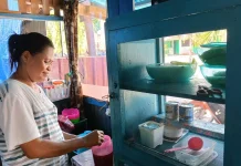 Kedai Es Pisang Ijo Milik Mama Sina di Perumnas-Ohoijang