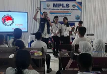 Polres Aru Sosialisasi Bahaya Narkoba, Miras dan Judol bagi Siswa Baru SMP N 2 Dobo