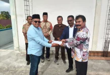 PAN Aru Serahkan Bantuan untuk Pembangunan Musolah Al-Ikhlas SMP Negeri 2 Dobo