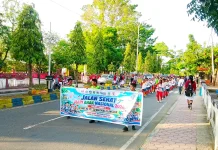 Jalan Santai Meriahkan HUT ke-137 SD Mathias I Langgur dan Hari Anak Nasional