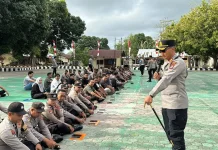 Tegakkan Disiplin dan Integritas, Kapolres Tual Pimpin Langsung Sidak HP Anggota