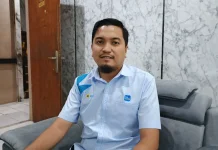 Peserta Khitanan Massal PLN UP3 Tual Dapat Sertifikat dan Bingkisan