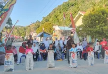 Lomba Lari Karung Anak-Anak di Desa Tamangil Meriahkan Hari Kemerdekaan ke 81