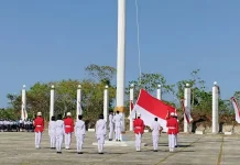 Bupati Thaher Pimpin Upacara HUT RI Ke-81, Paskibraka Sukses Kibarkan Merah Putih