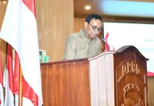 Wali Kota Tual Hadiri Paripurna Pengambilan Keputusan Lima Ranperda