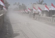 Masyarakat Ohoi Wirin Keluhkan Debu Jalan Provinsi di ohoi wirin , kab Malra