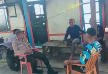 Bhabinkamtibmas Tutukembong Kunjungi Warga lewat Door to Door System