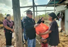 Menyongsong Hari Bhakti Radio Ke-81 tahun, LPP RRI Langgur Berbagi