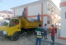 DLHK Tual Gandeng Sekolah Rakyat 74 Kelolah Sampah